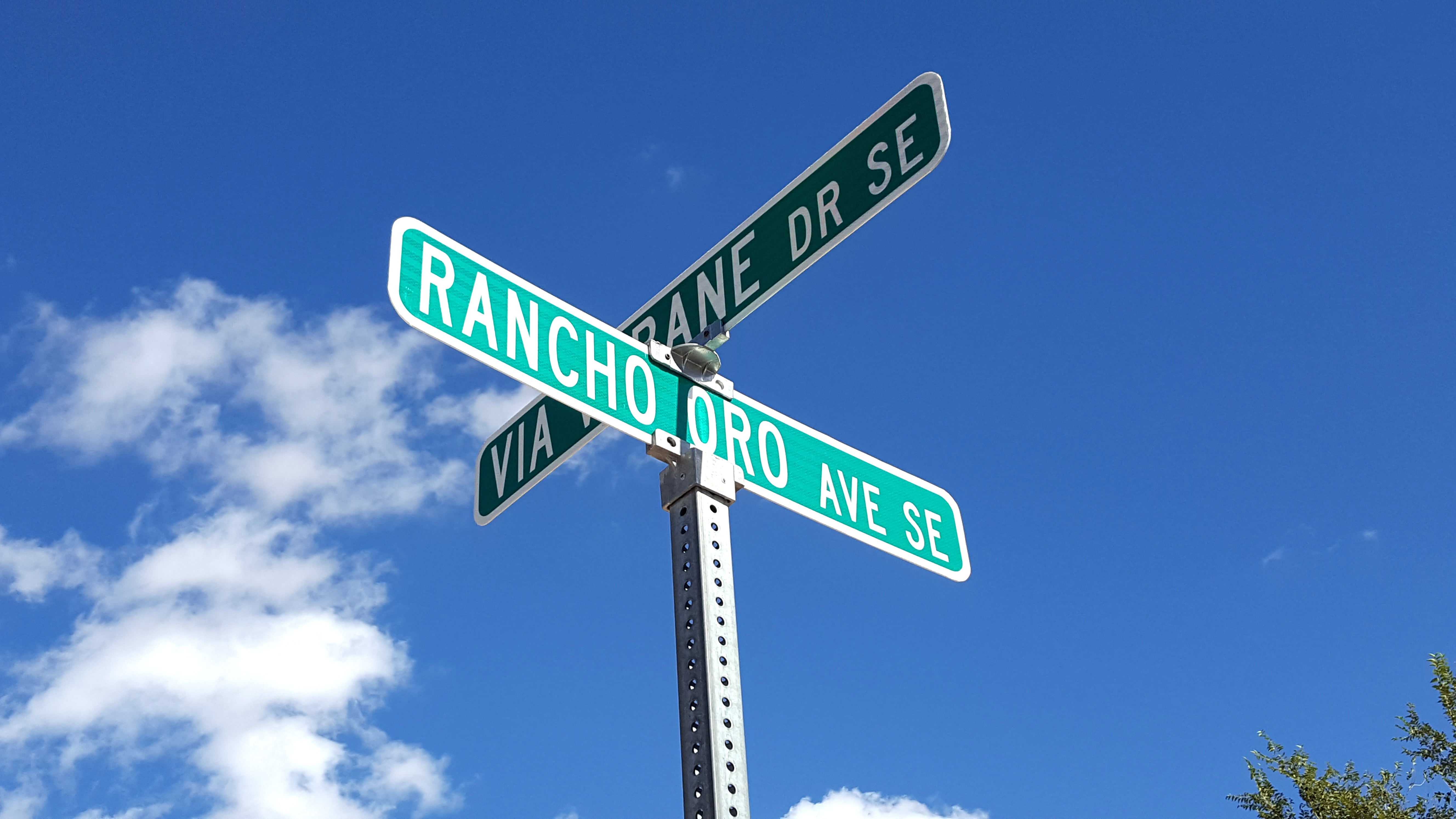Rancho Oro Cabezon Neighborhood